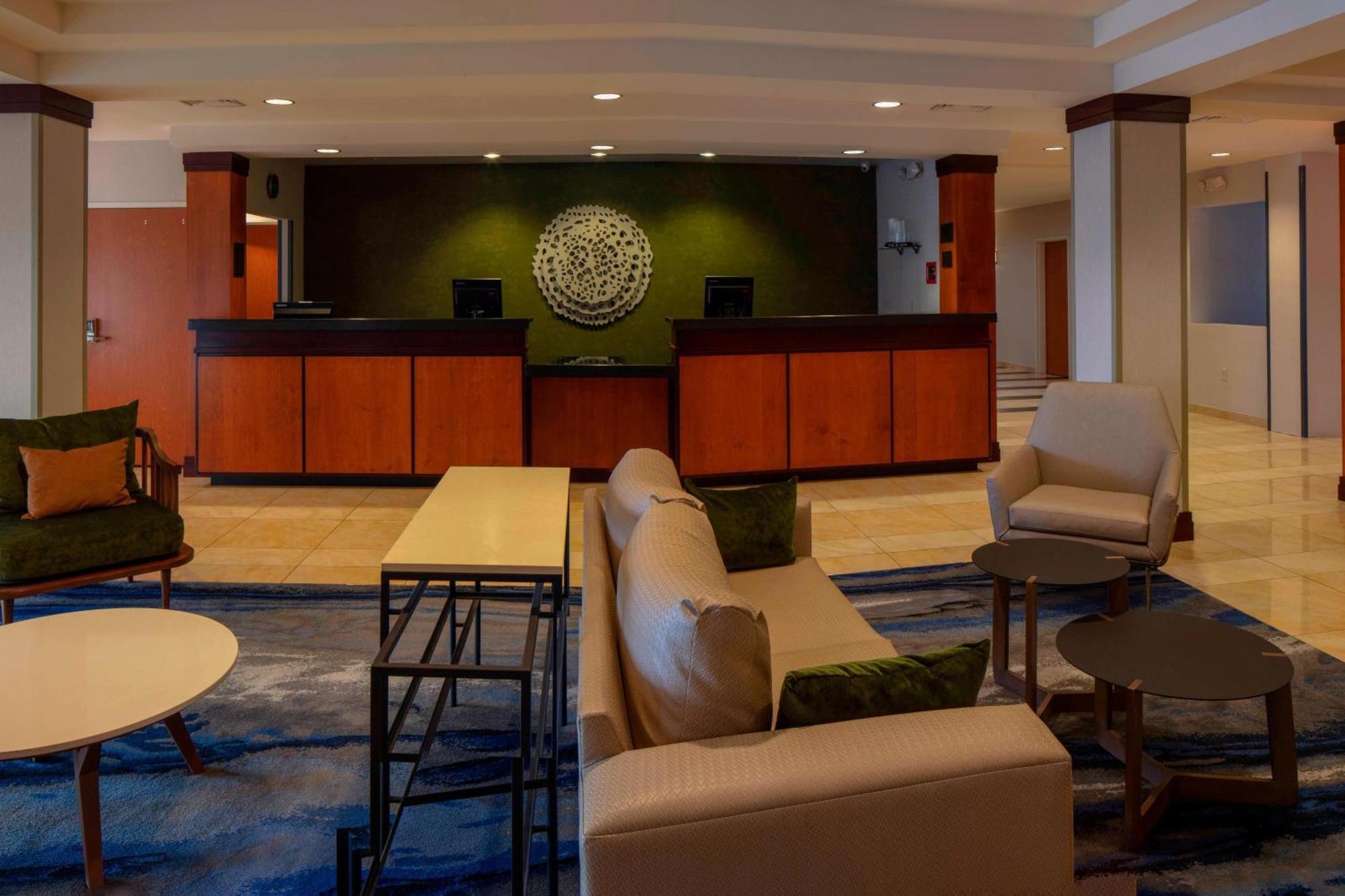Fairfield & By Marriott Venice Hotel Venice Gardens